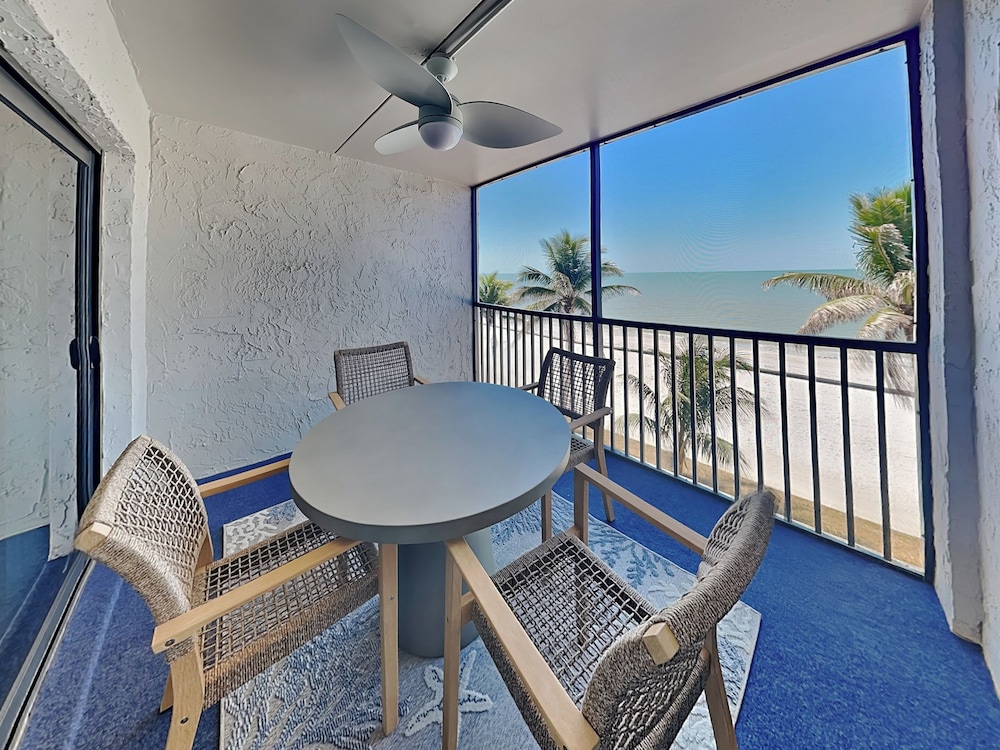 Seaside 3 by Distinctive Beach Rentals