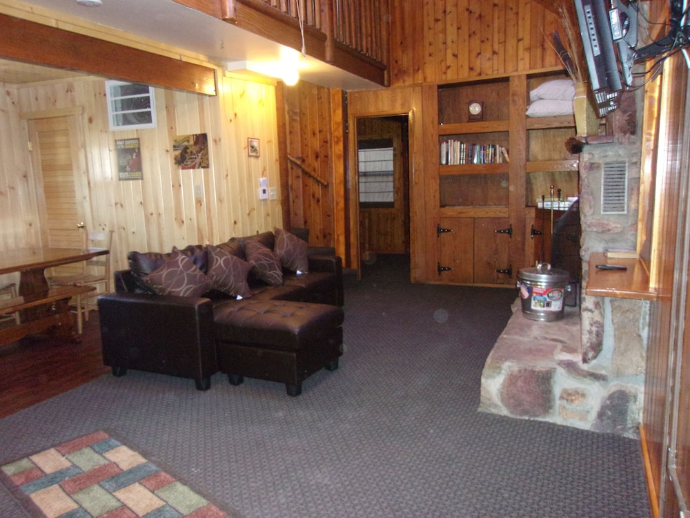 Embers Lodge and Cabins