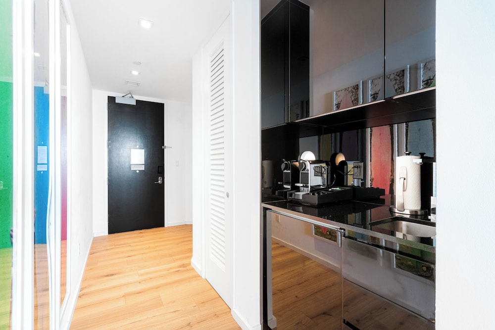 Luxury Vacation Rentals in South Beach by LRMB