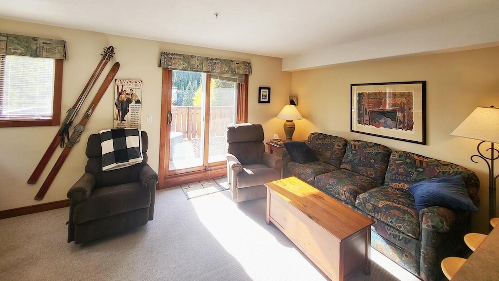 Sun Peaks Vacations - Timberline Village 46 4 Bedroom Home - Property Image 20