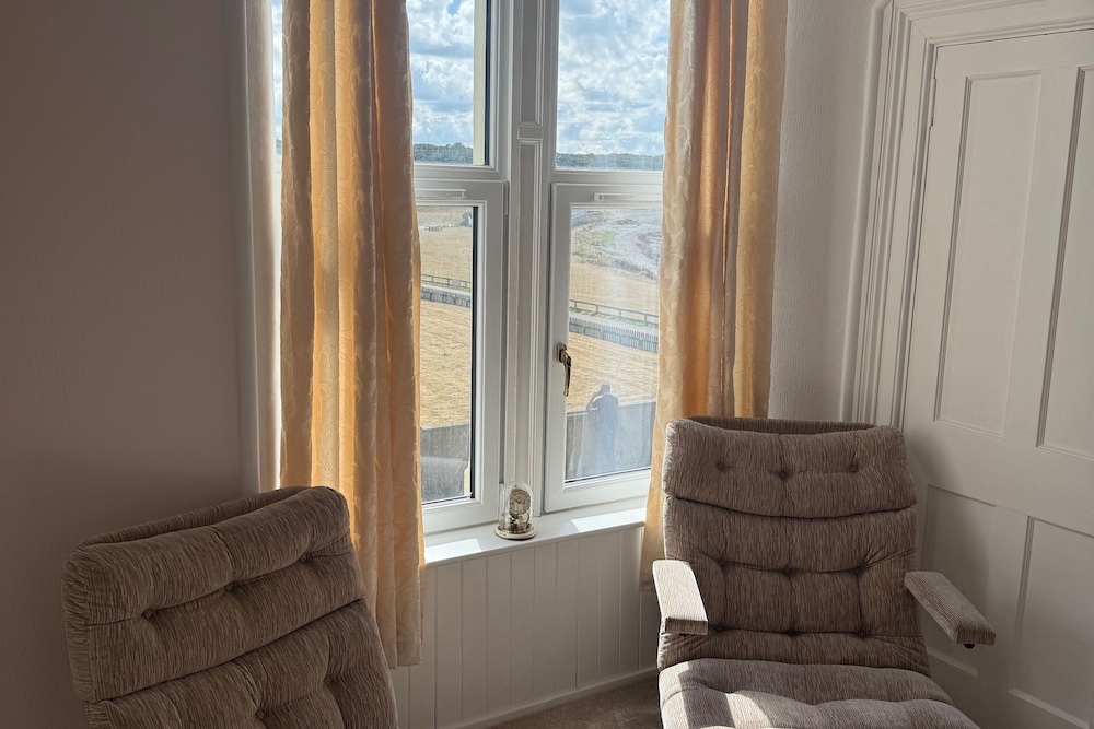 Strathlene House Retreat - 5 Bedrooms