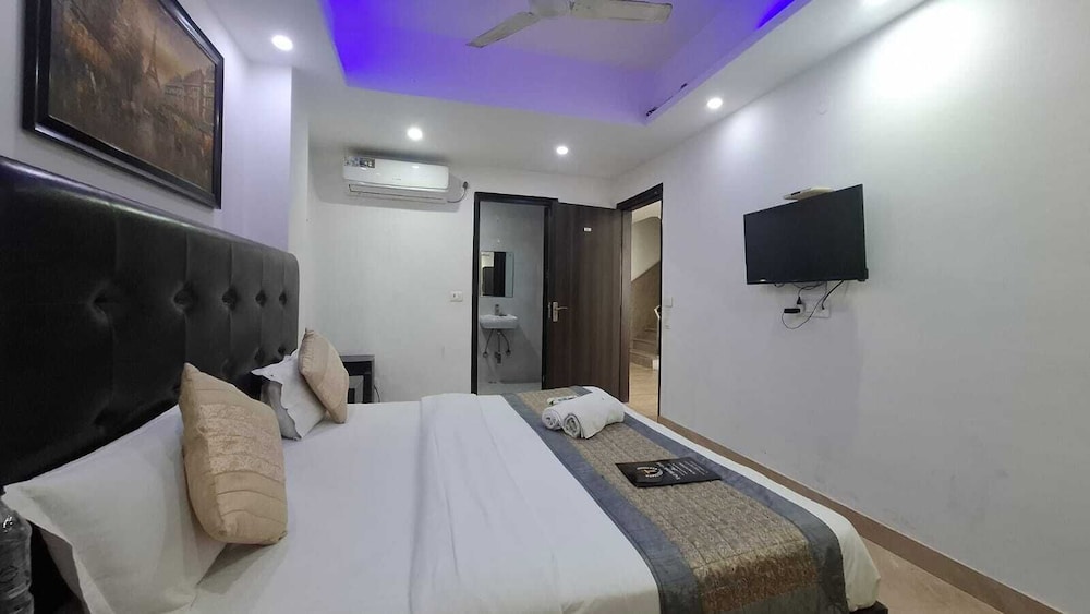 Hotel Taj Homestay- A Unit of Sahni's
