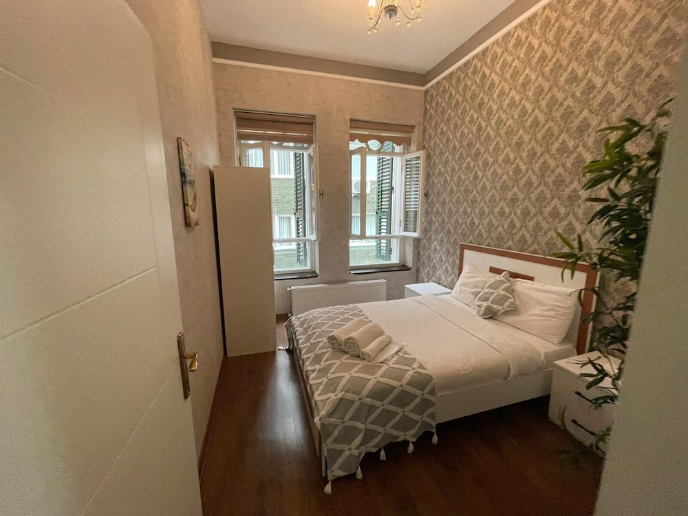 Moda Suit - Image 75