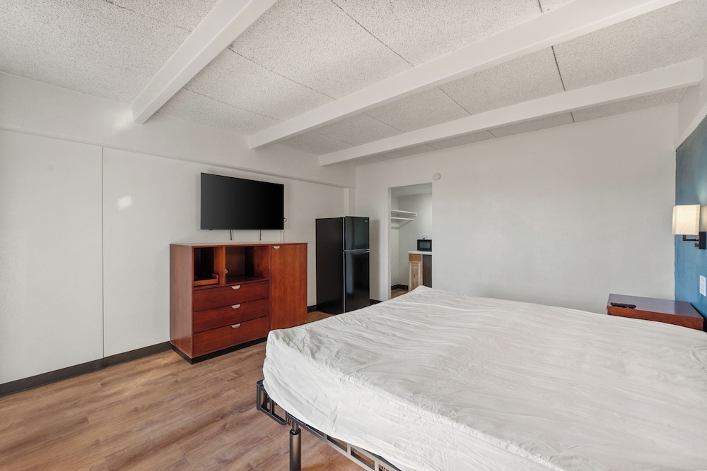 Southern Springs Extended Stay