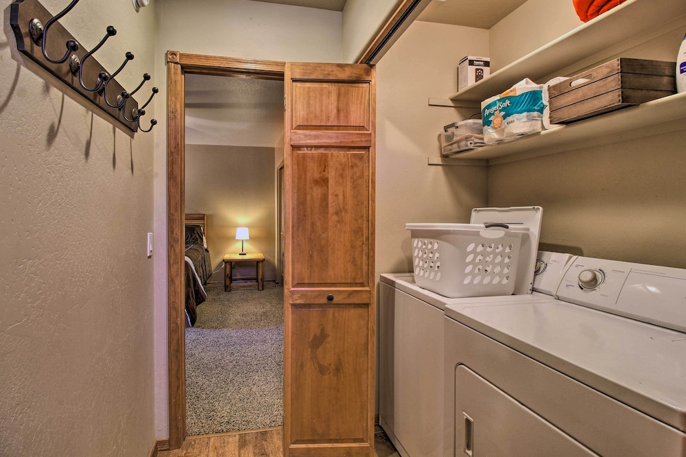Close to Golf & Hiking: Show Low Family Cabin view 4