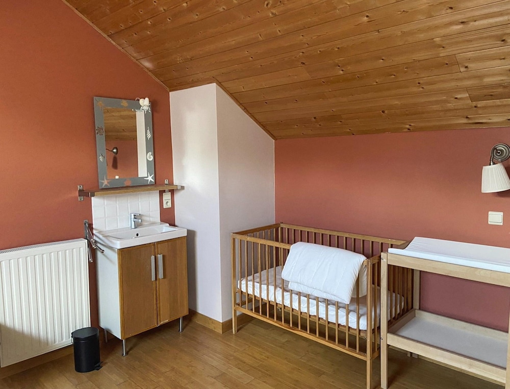 Holiday Home in Heure With Pool & Sauna