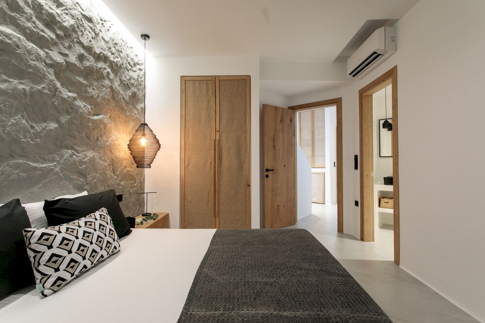 Villa Anamnisis With 5 Bedrooms and 5 5 Bathrooms