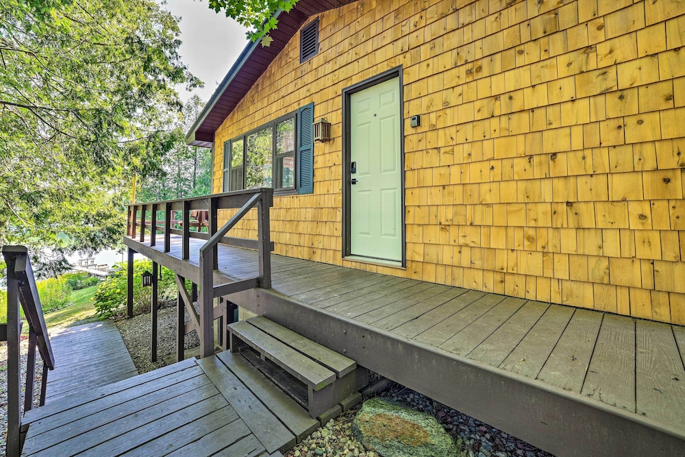 Lakefront Hideaway w/ Dock, Kayaks, Fire Pit!
