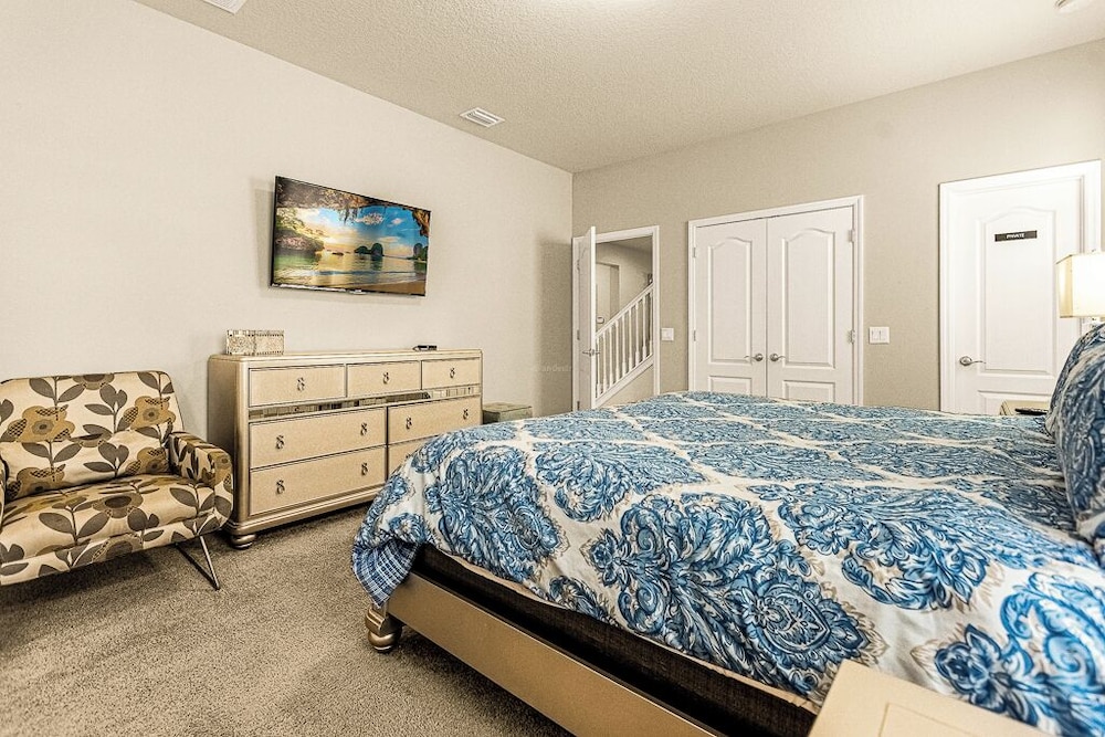 9BR Luxury Vacation Villa near Disney