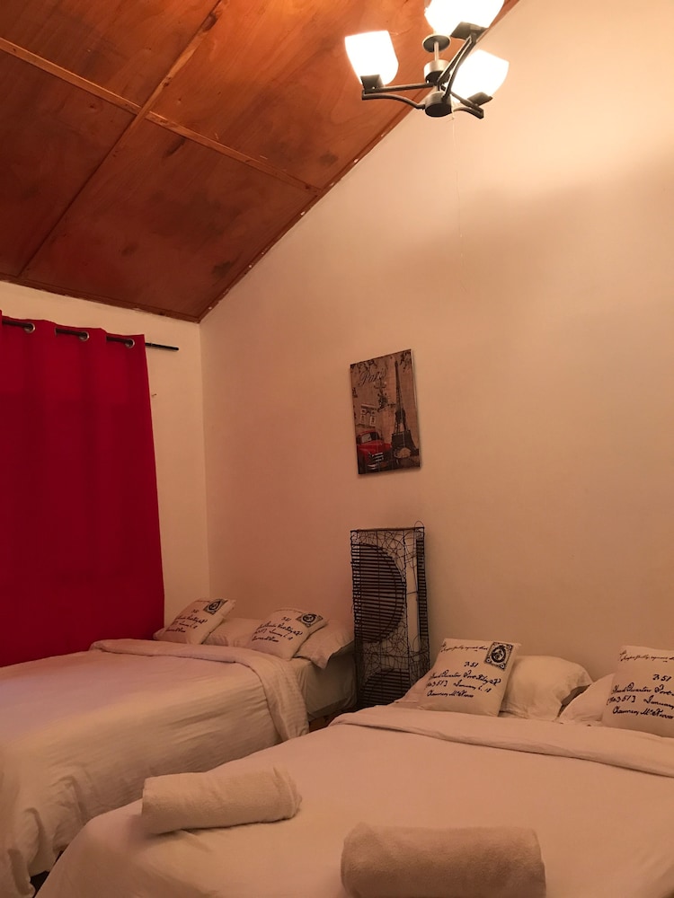 La Petite Maison Cabañas & Hostal