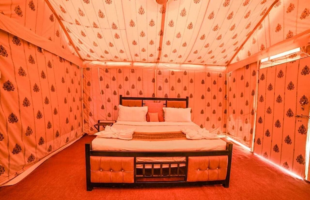 Sam Resort and Camp