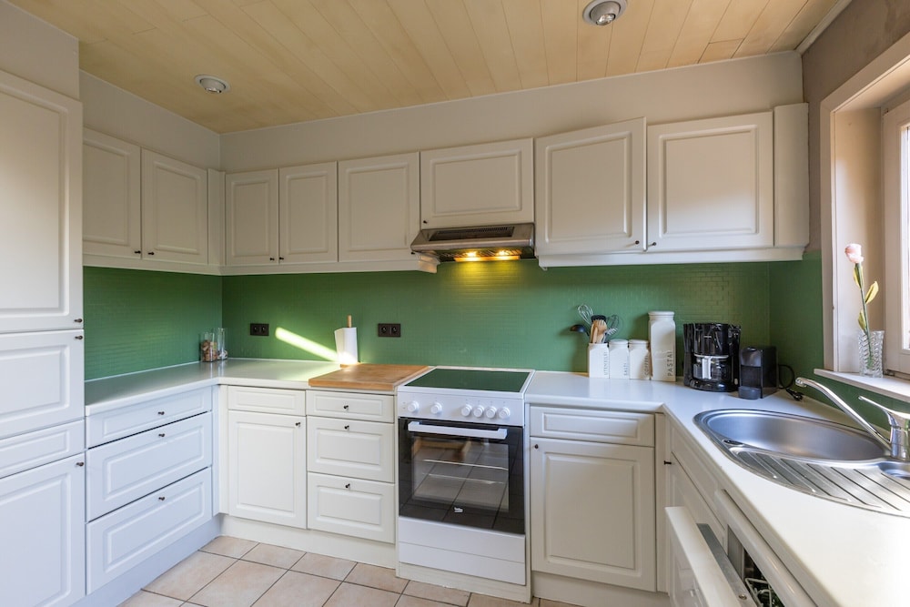 Holiday Home for 8 People Near the sea