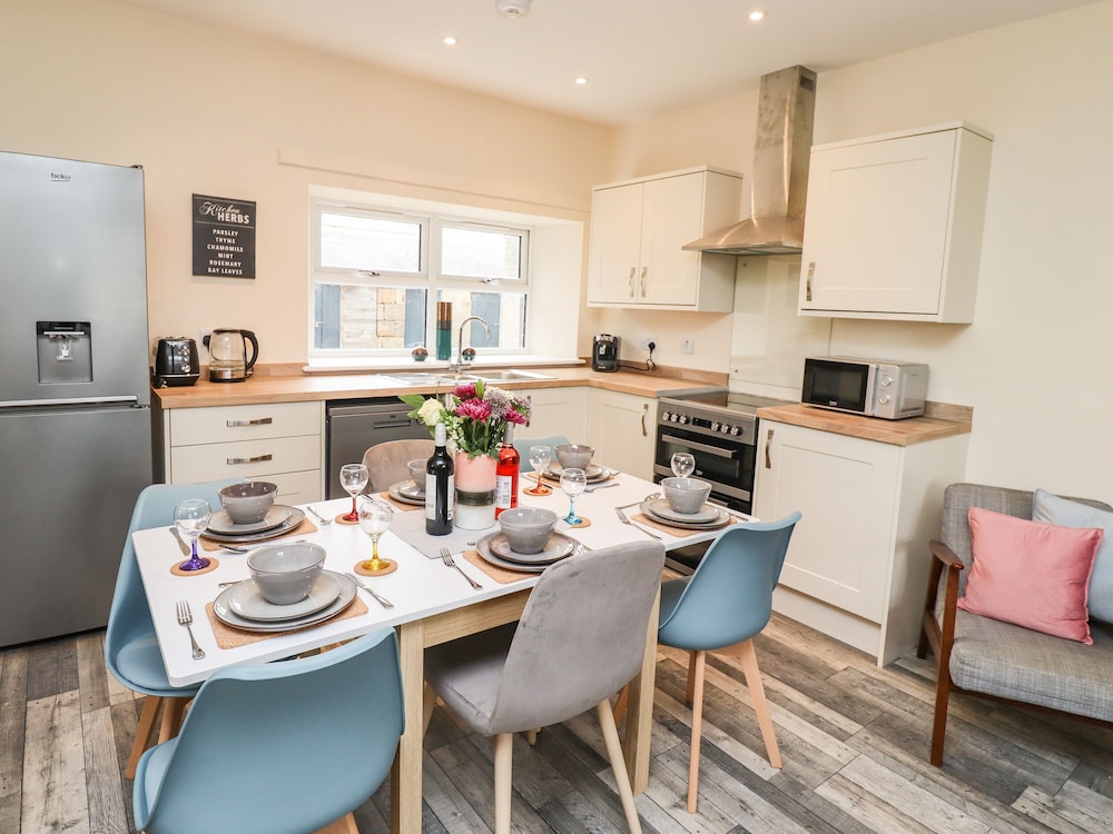 Lonnon Cottage