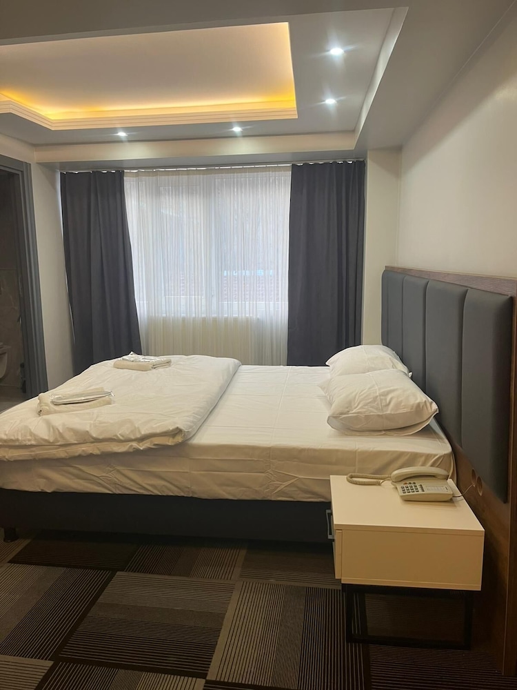LİZBONİA OTEL
