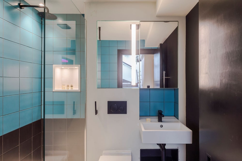 The Influencer Suite - Soho - by Frankie Says