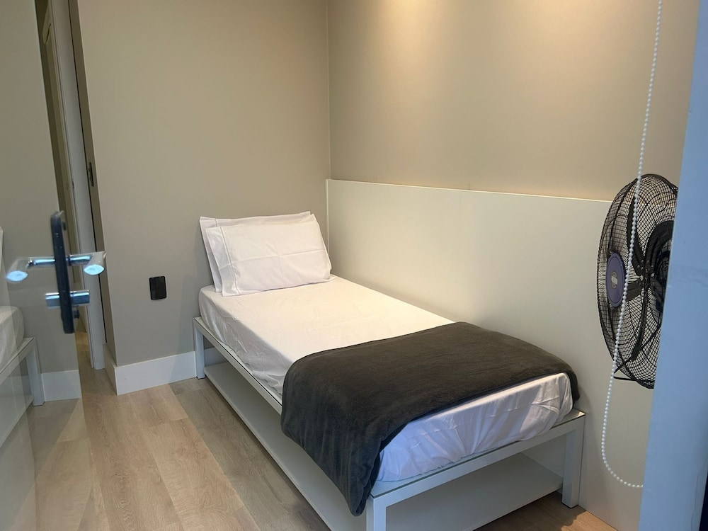 GEMINADO CASA 2 ALTO PADRÃO 3 QUARTOS