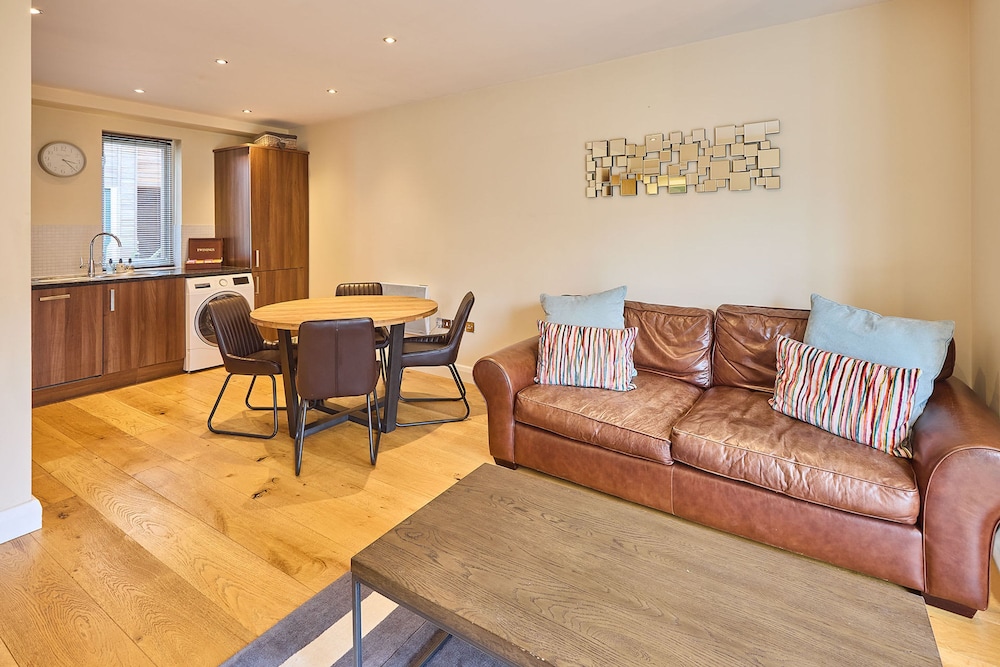 Host Stay Waterside