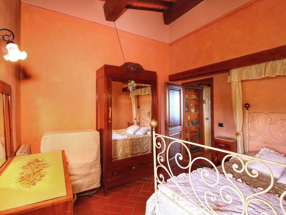 Lovely Farmhouse in Pian di Sco With Barbecue