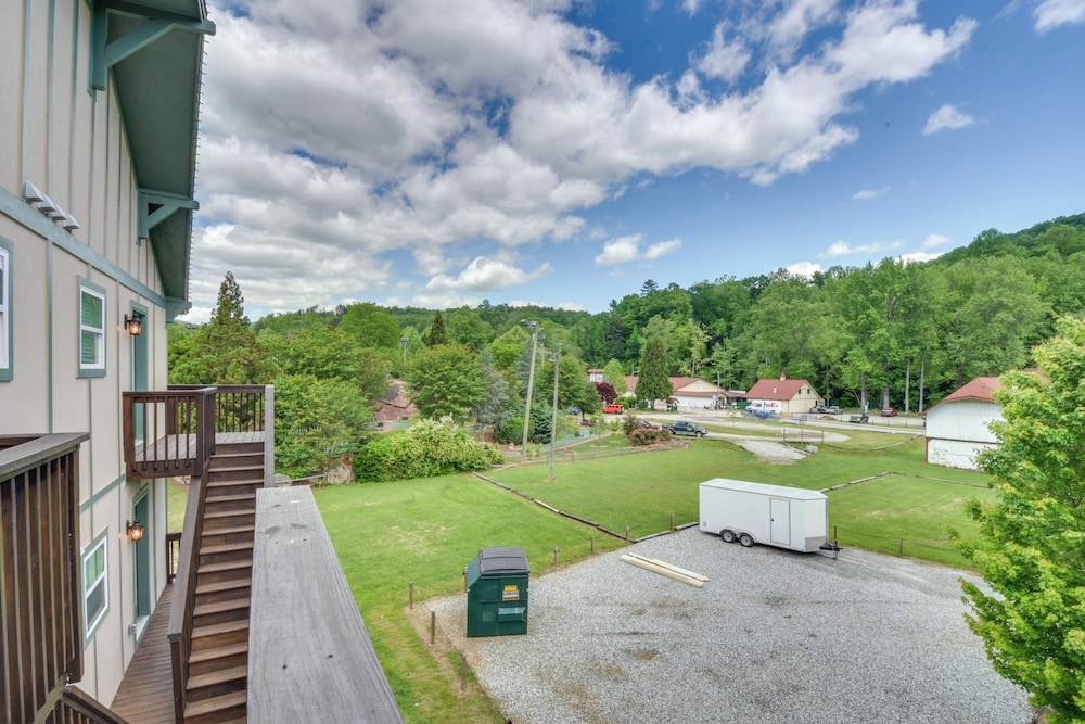 < 1 Mi to Tubing: Sleek Condo in Downtown Helen