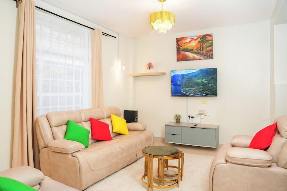Lux Suites Studio City Apartments