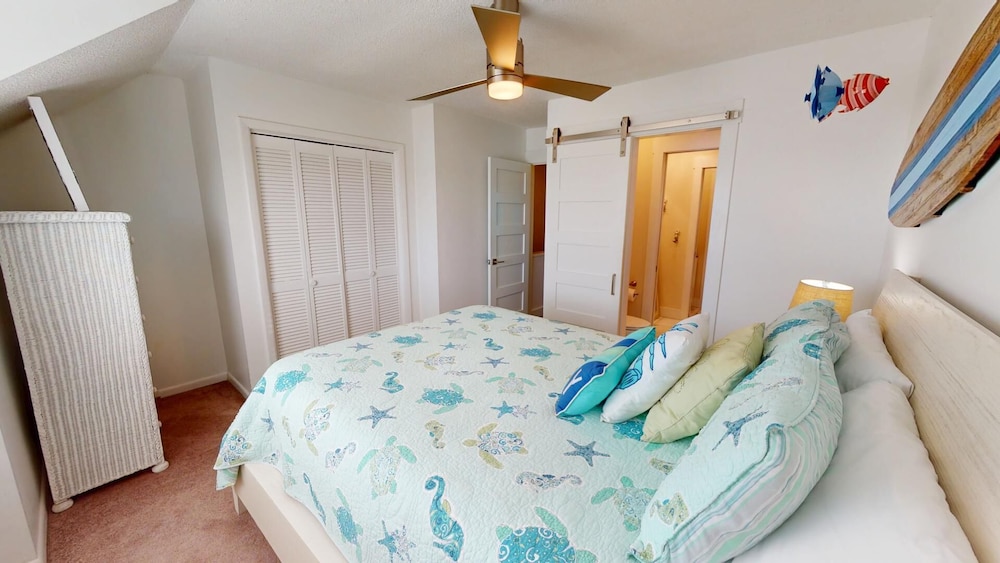 Tybee Lights 112C by Tybee Vacation Rentals
