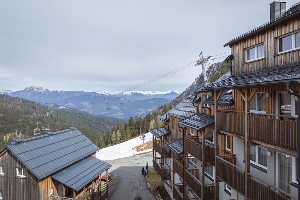 Spacious Chalet Near ski Area