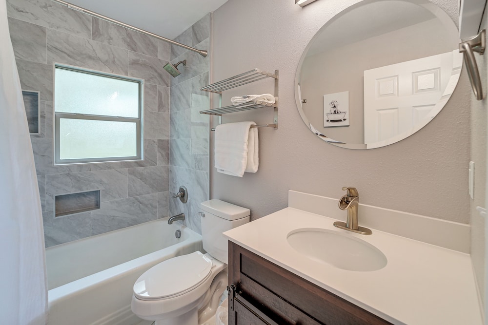 Newly Renovated Unit Near Dtwn Tulsa & Hospitals!