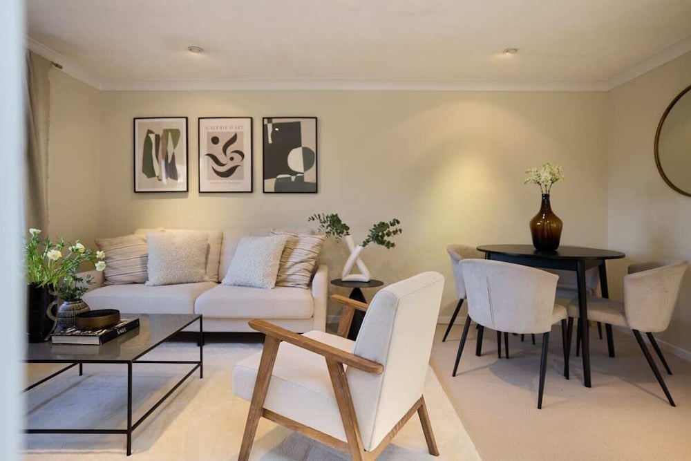 The Kennington Park Retreat - Inviting 2bdr Apartment