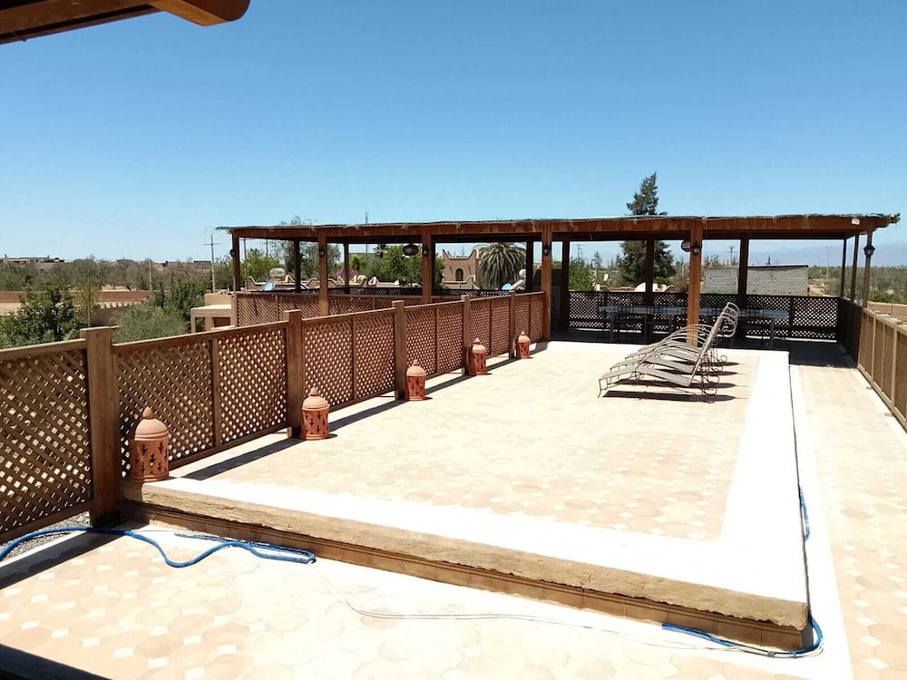 Riad dar chenguiti