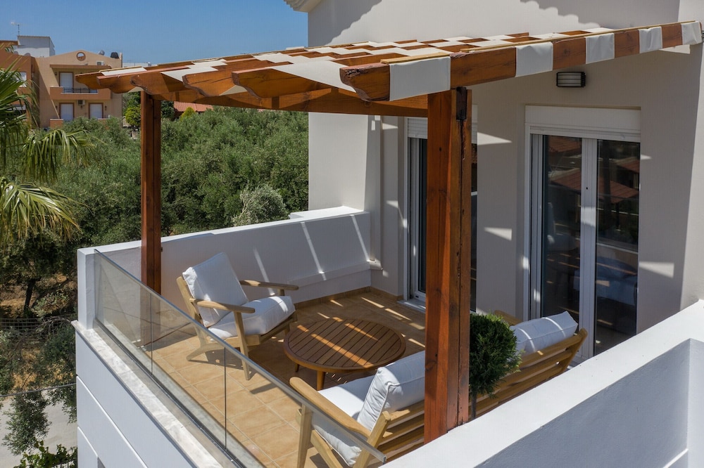Foothills Blue Villa