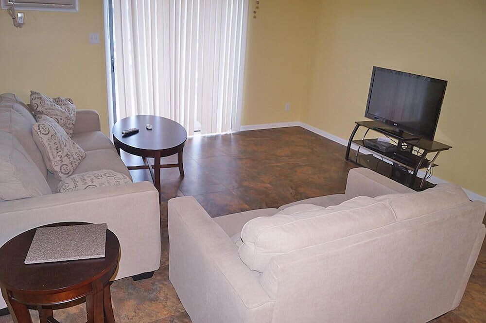 Crab Harbour 4 3 Bedroom Townhouse by RedAwning