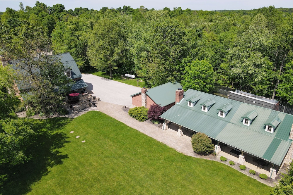 'walhonding Woods' Secluded Farmland Retreat! view 4