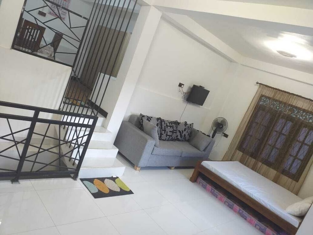 Stunning 2-storey Villa in Kudaoya, Hatton - Perfect Retreat for Golf Lovers