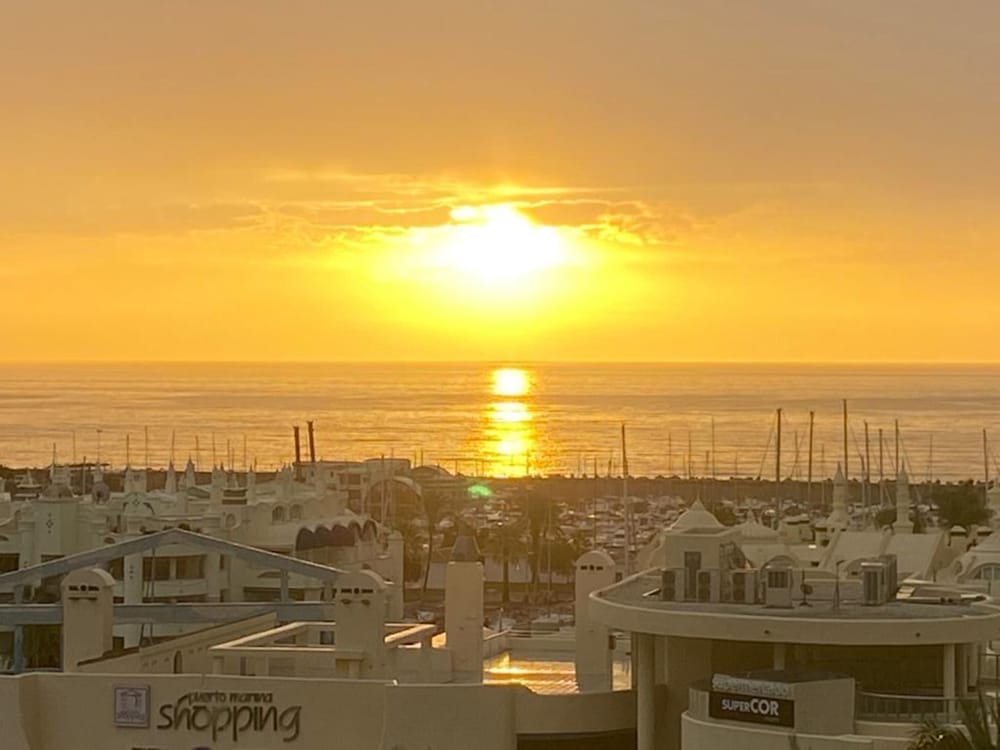 Apartamentos Puerto Marina