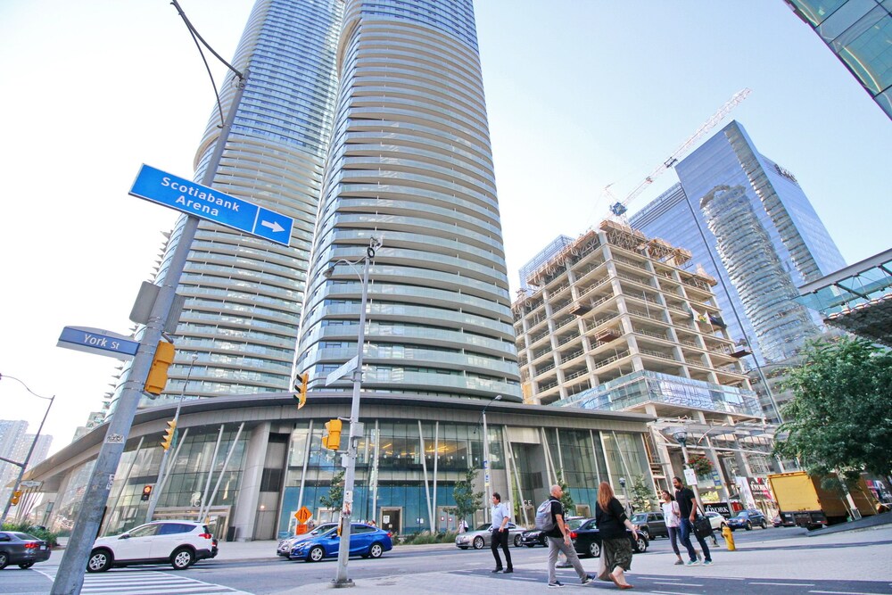 Presidential 3Br Condo - Core Downtown