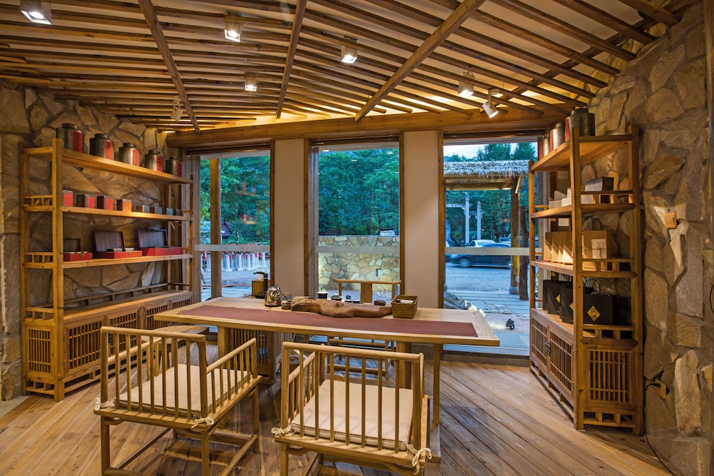 Wuyishan Old Street Hill Lodge view 4