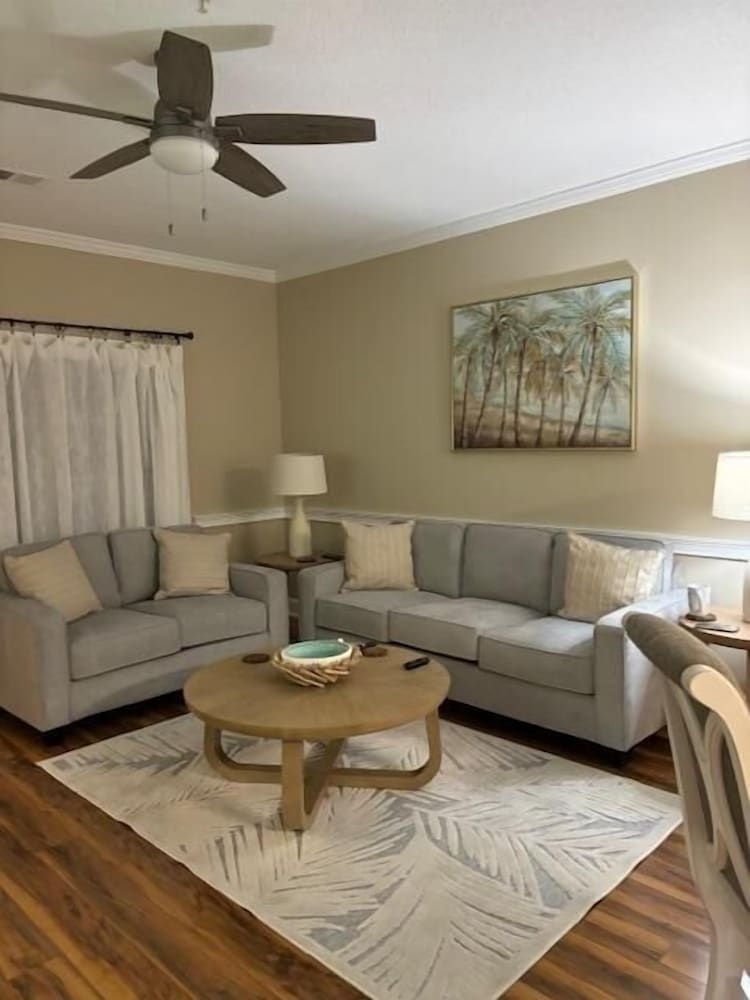 Magnolia North 4839-204 2 Bedroom Condo