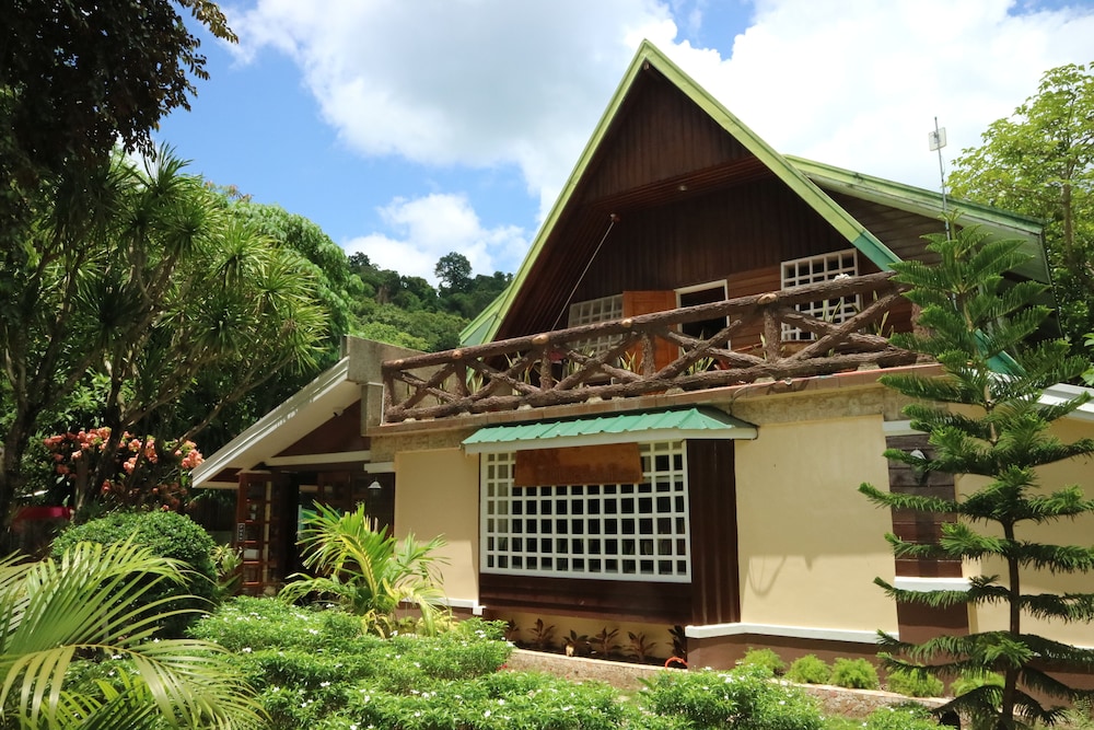 Peak House Garden Pension