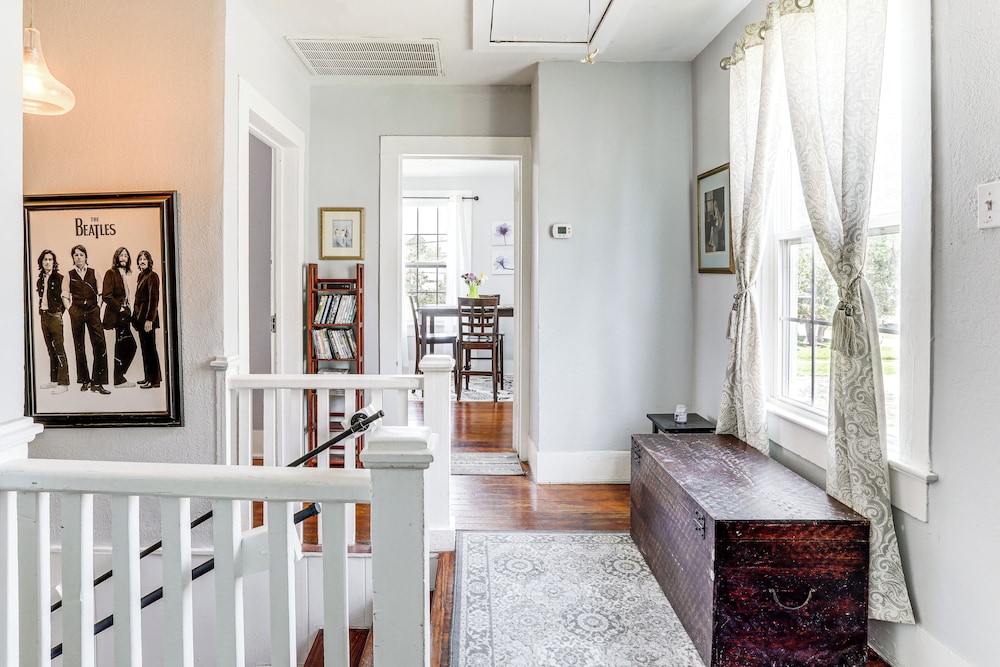 2 Mi to Lsu: Mid City Home w/ Yard & Patio!