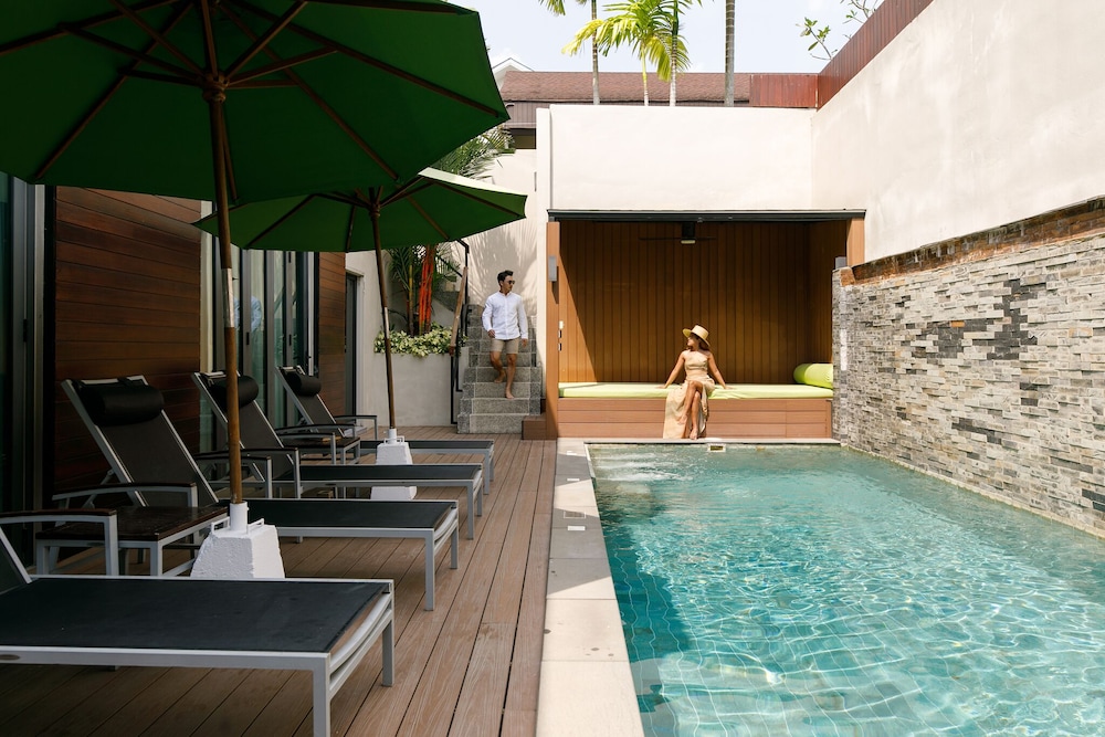 De Malee Pool Villas