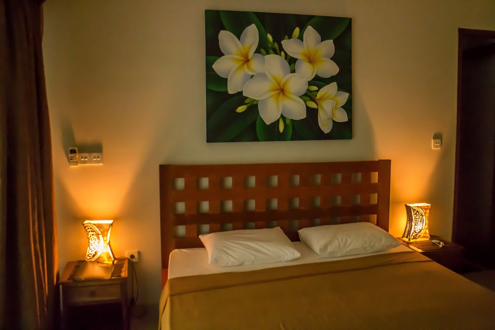 Sunrise Hotel