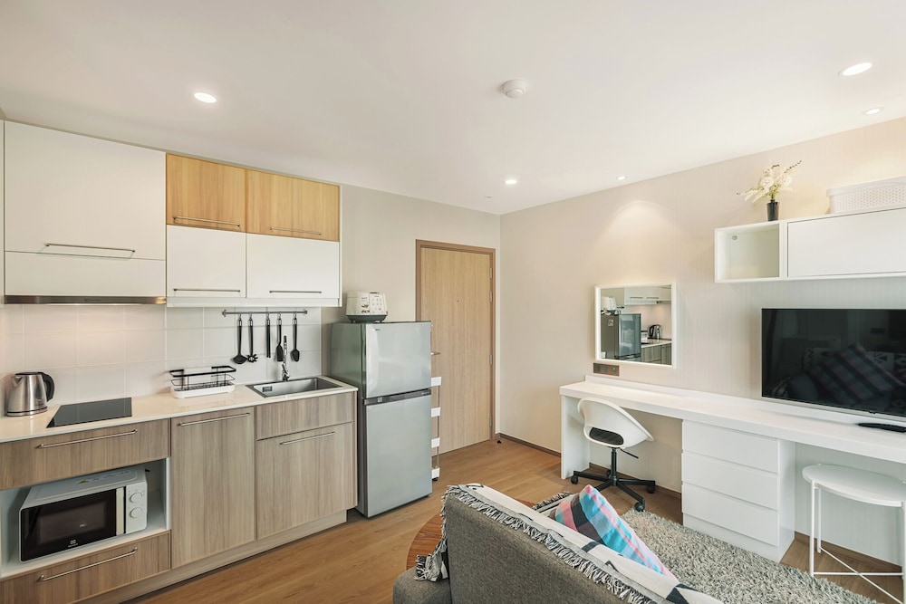 One bedroom Condo in Title V Condo 310