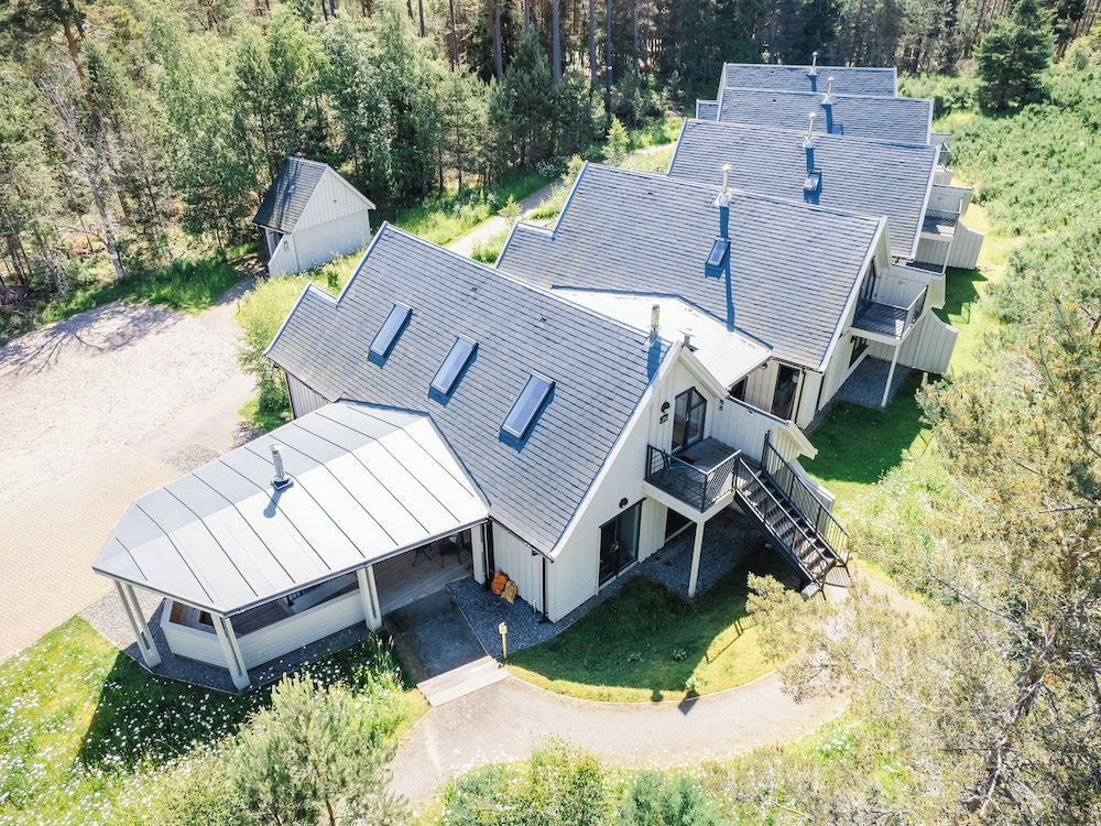Otter Lodge