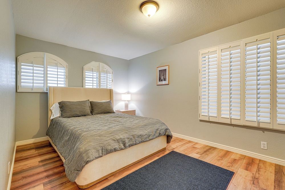 3 Mi to Granite Reef: Spacious Retreat w/ Pool