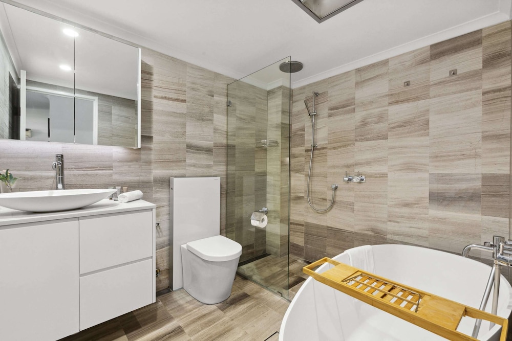 Elegant City Retreat Close to Sydney's CBD