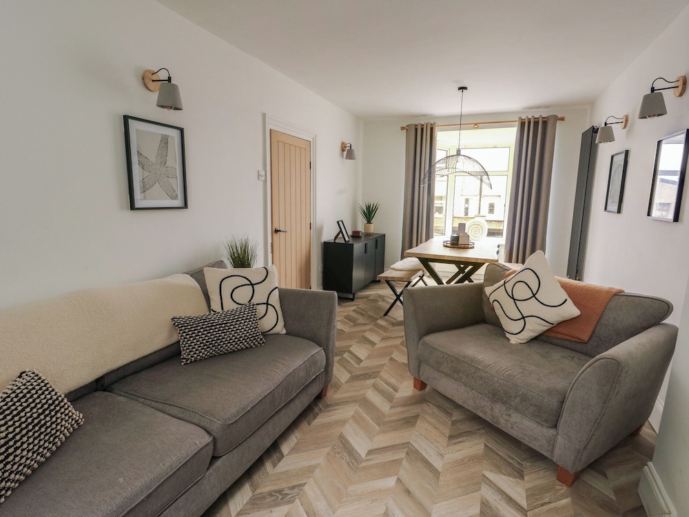 1 Mona Terrace