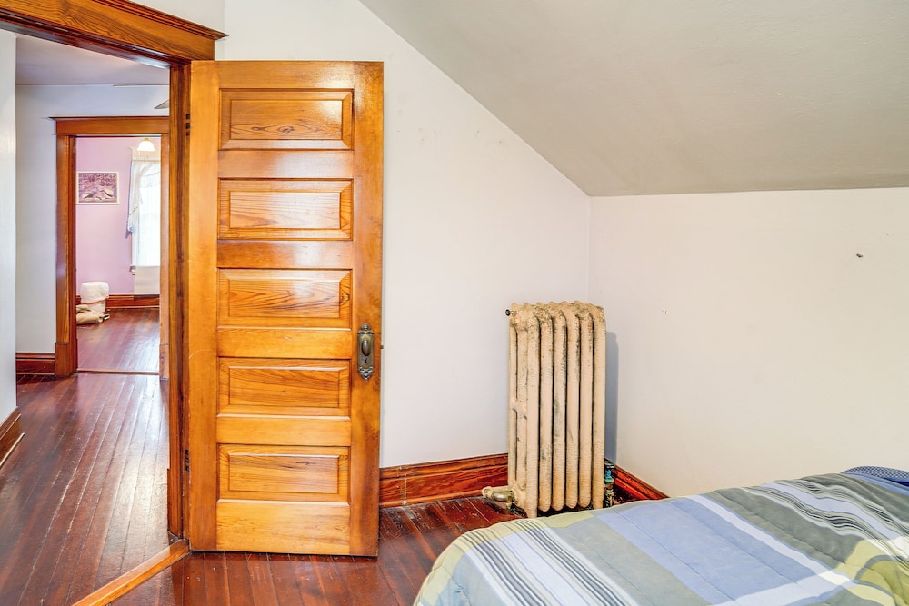 Cozy Rural Hideaway in Mcintosh County!