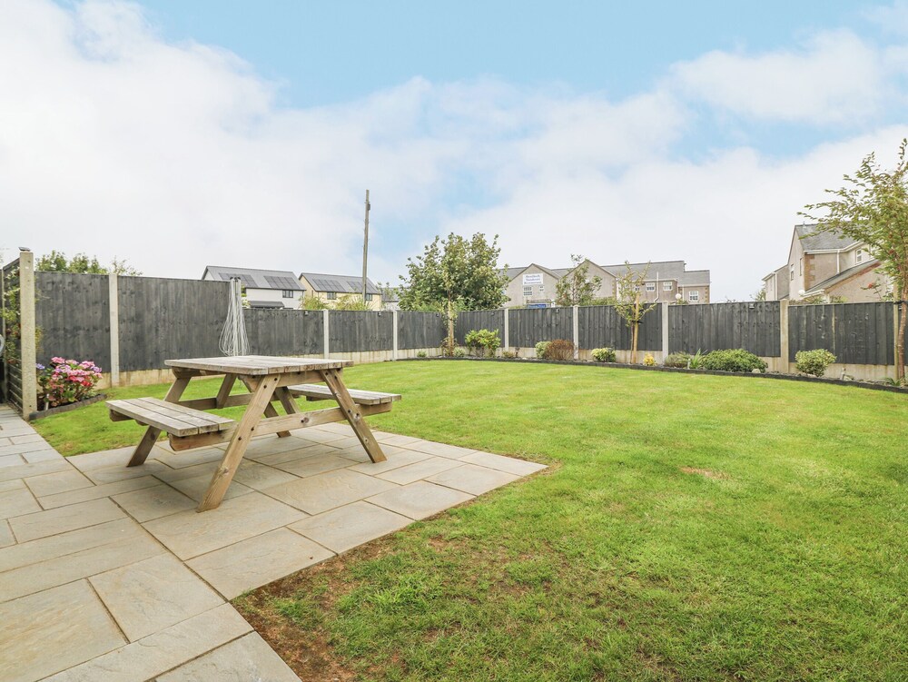 7 Parc Delfryn