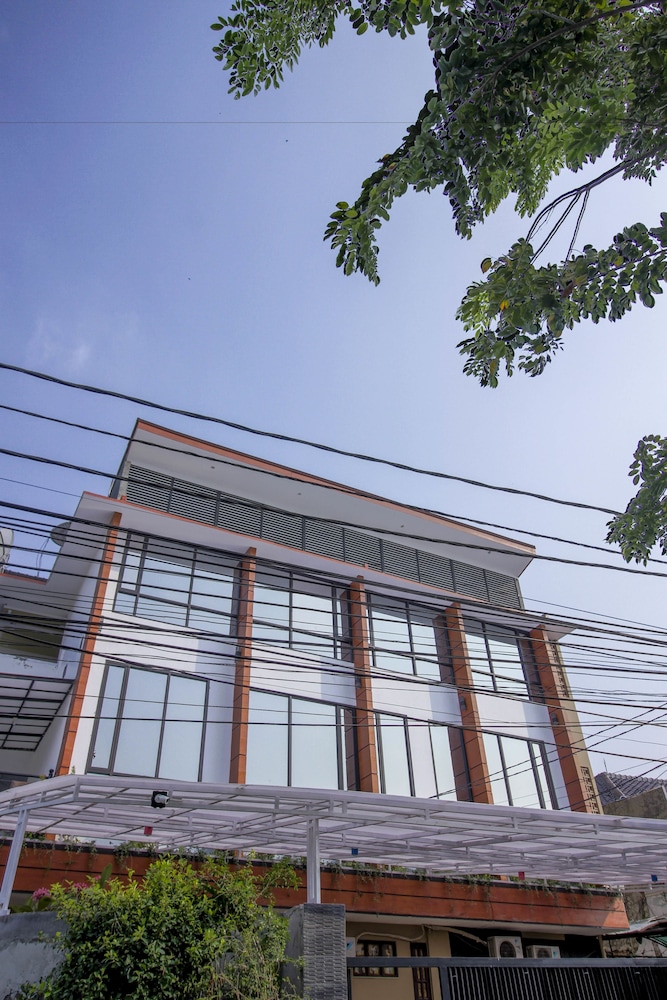 Reddoorz Plus @ Mampang Prapatan view 5