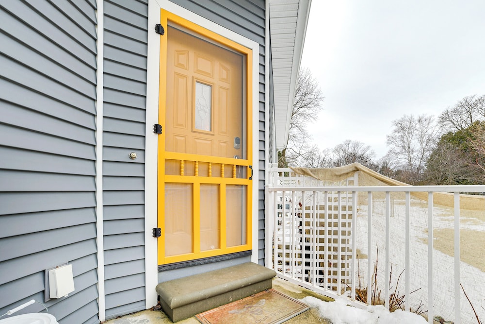 Ski, Shop, Explore: Hidden Gem Near Lake Michigan!